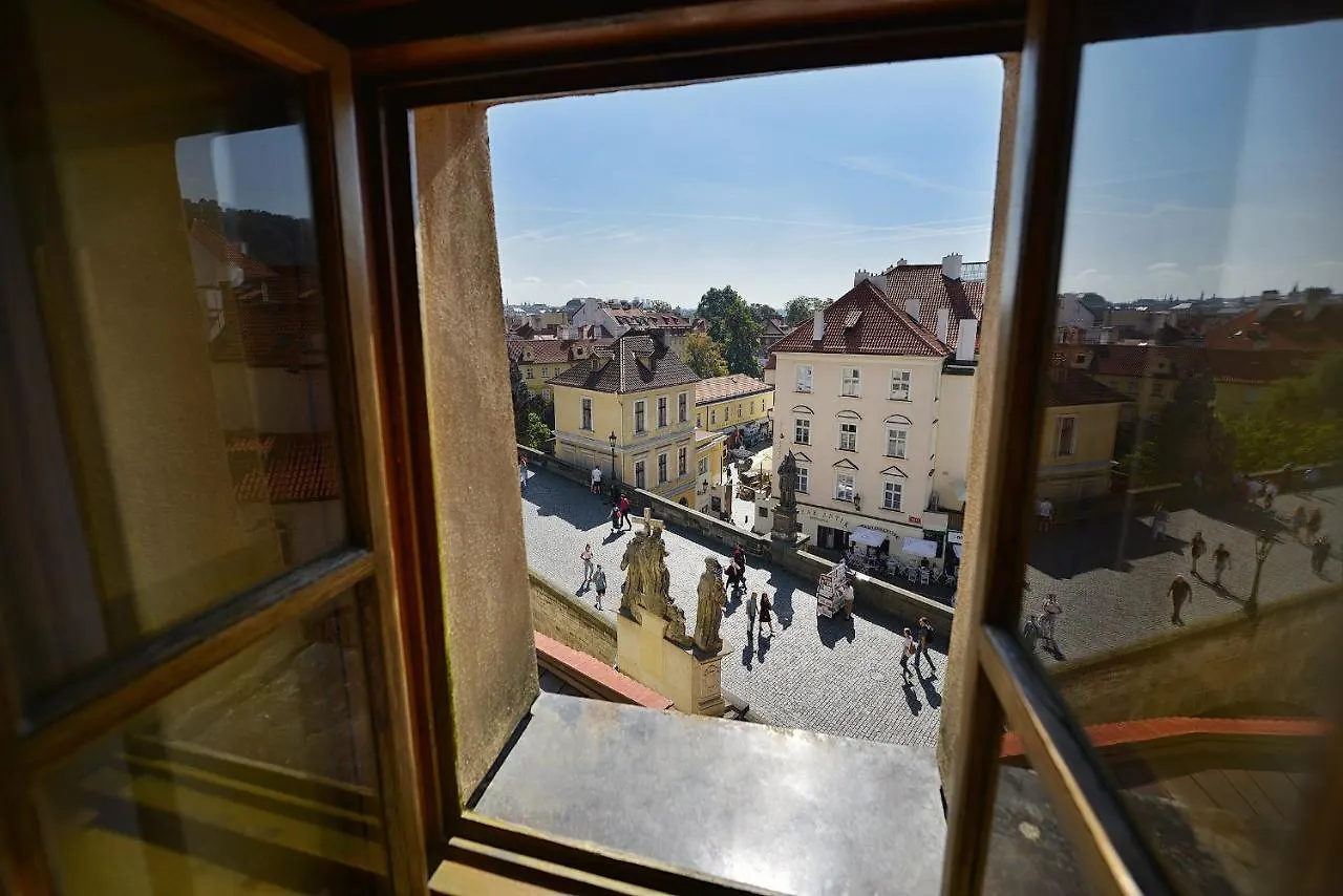 Hotel U 3 Pstrosu Praga