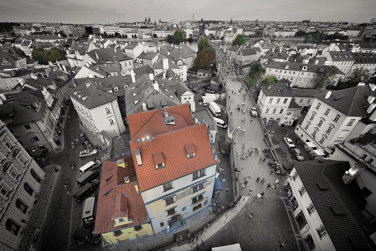 ****  Hotel U 3 Pstrosu Praga Czechy