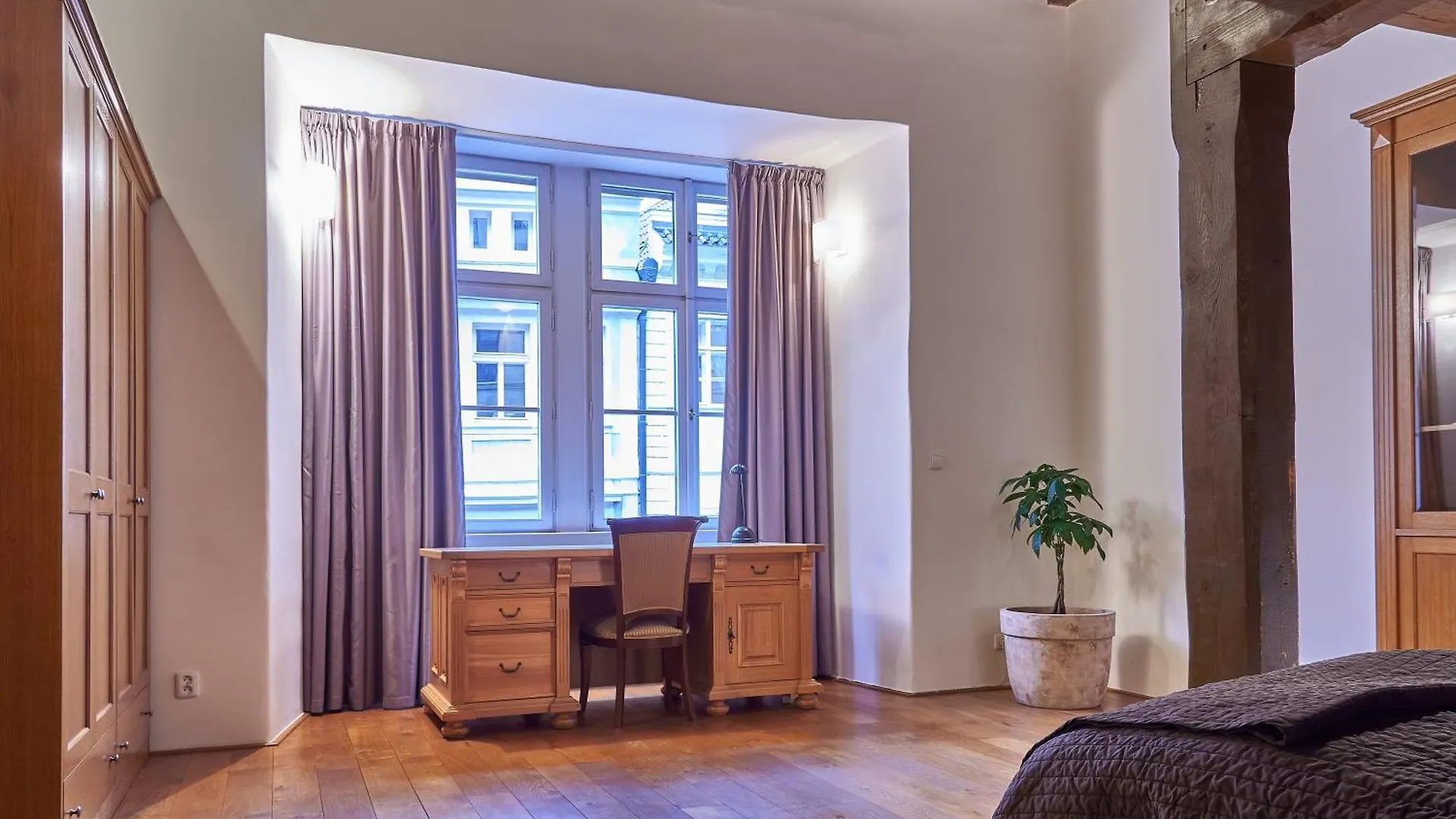 ****  Hotel U 3 Pstrosu Prague Czech Republic