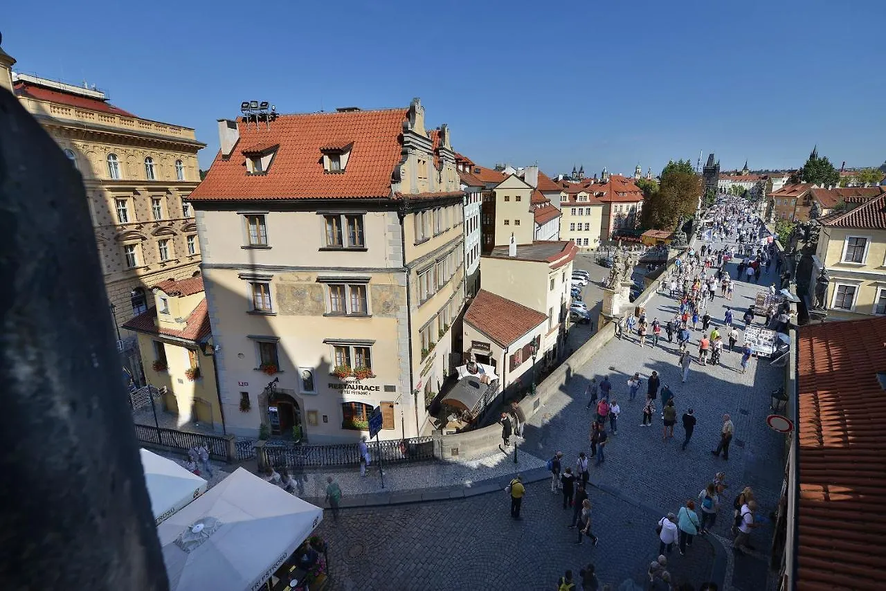 Hotel U 3 Pstrosu Prague