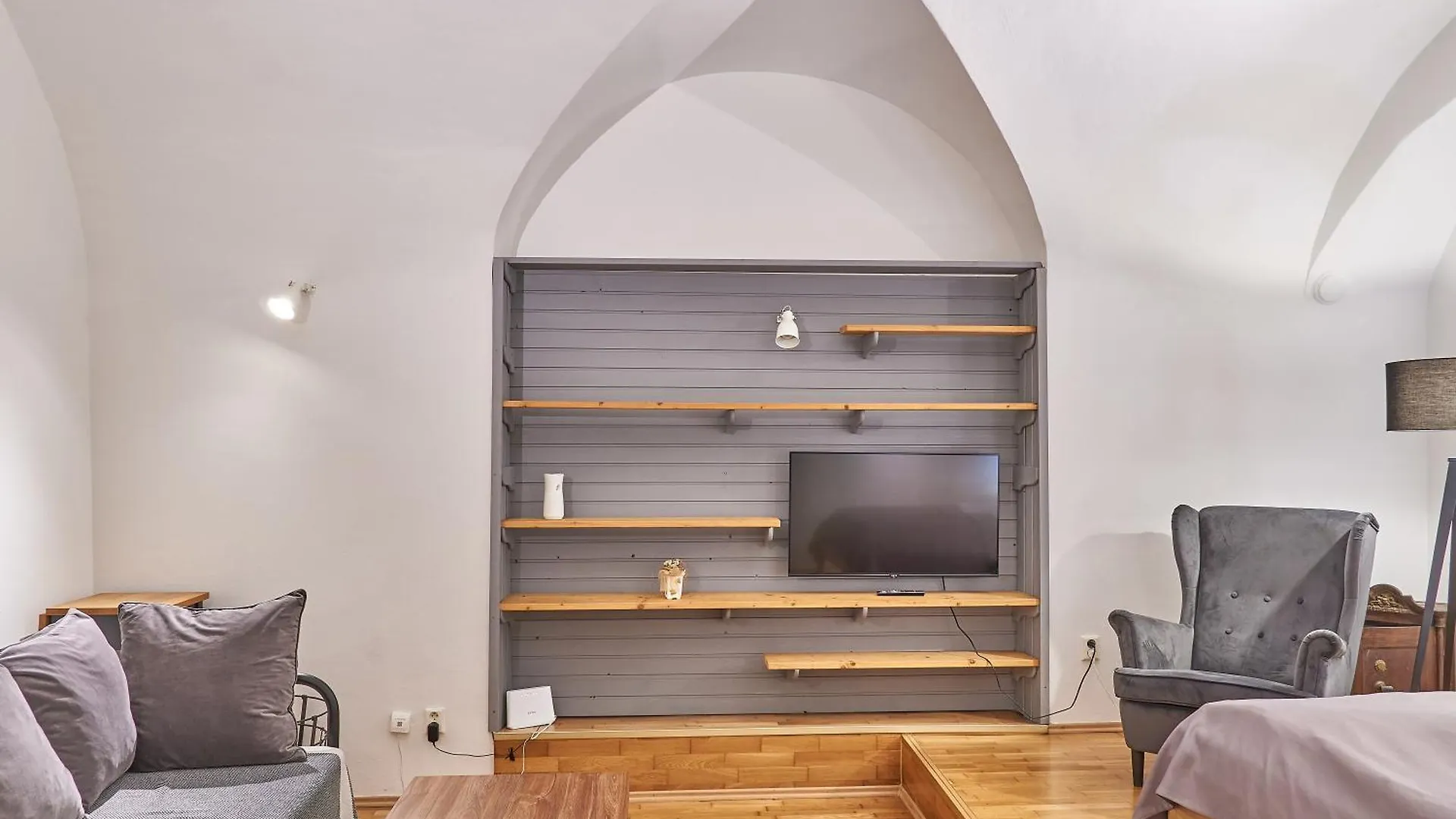 ****  Hotel U 3 Pstrosu Prague Czech Republic